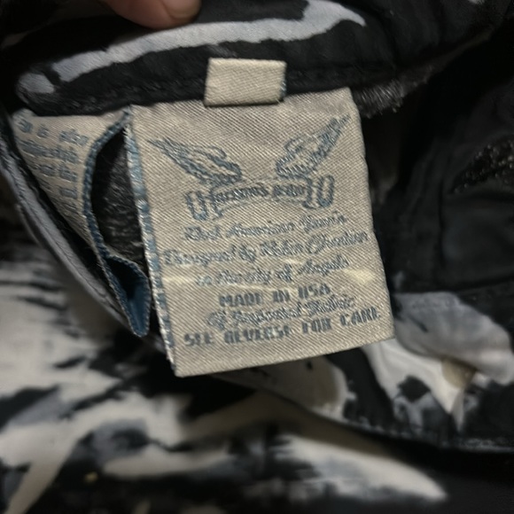 Robin’s Jeans - Picture 5 of 6